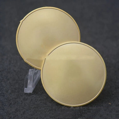 Zinc alloy electroplated collectible coins in gold and silver, 4cm diameter