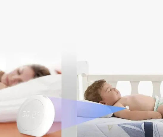 Smart body temperature sticker for children with LED display and white ABS storage box