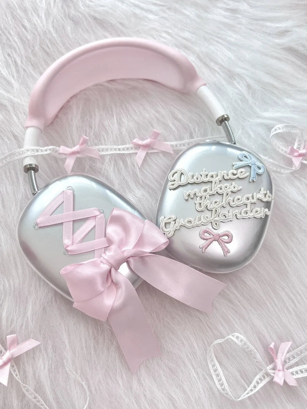 Transparent TPU soft shell earphone covers with heart design for AirPods Max, pack of one pair