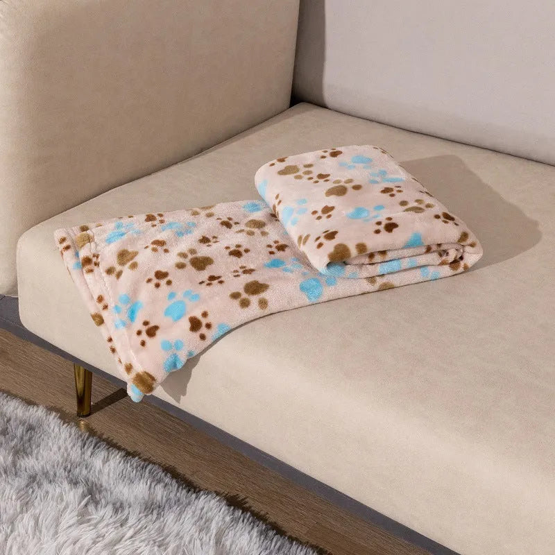Blue Dog cartoon pattern pet blanket showing double-sided flannel texture and 100x120cm size