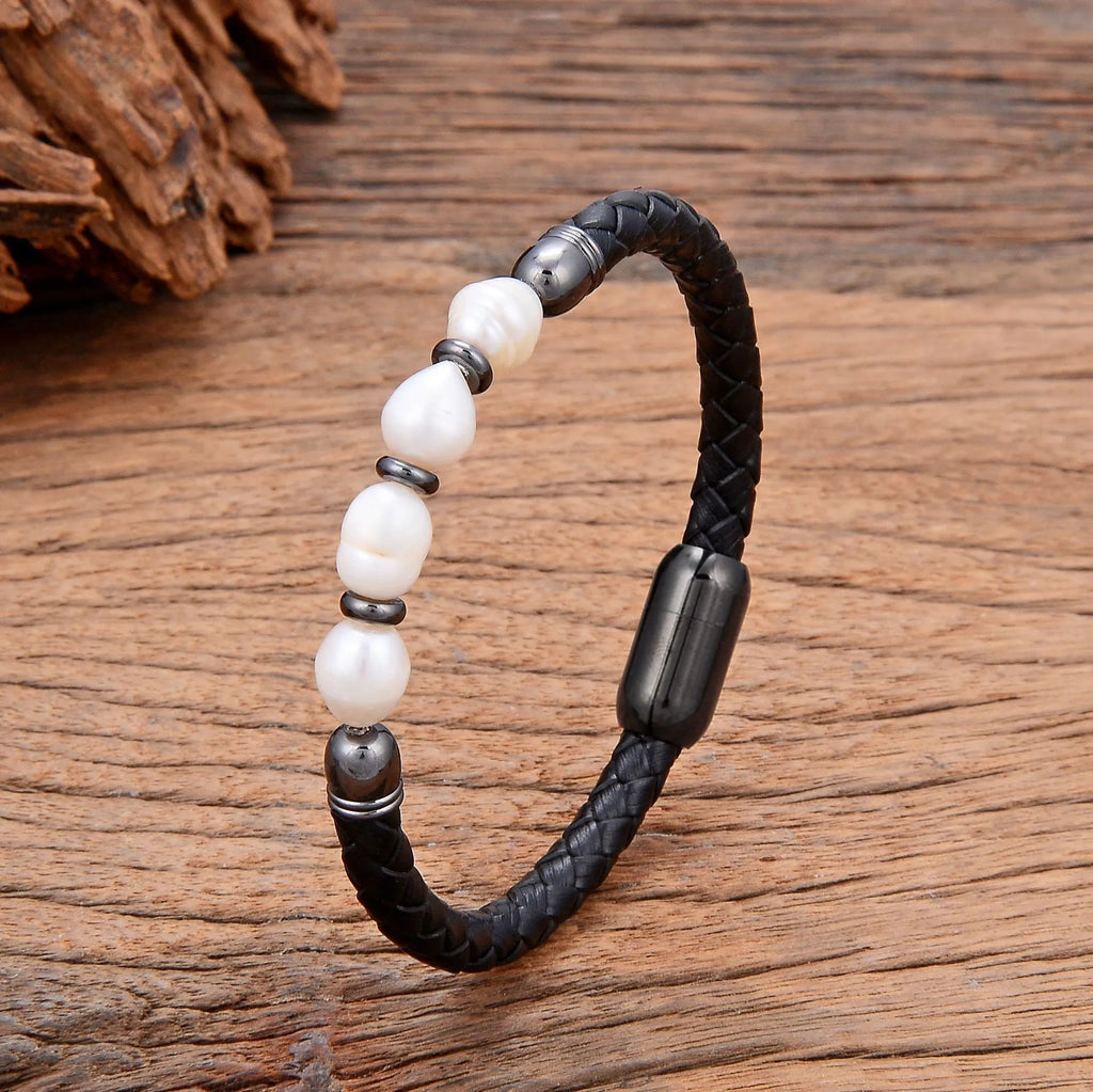 Handmade irregular pearl bracelet with leather cord in unisex Korean style design