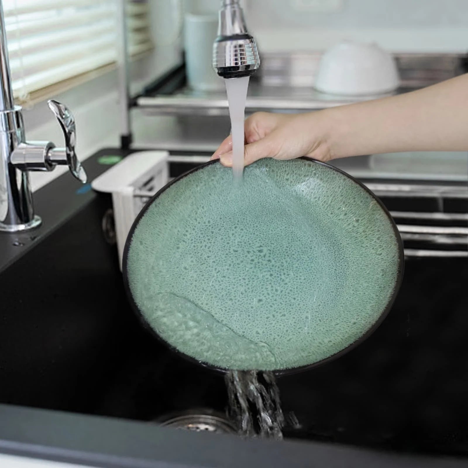 Set of 6 ceramic plates for steak, salad, and more, microwave and dishwasher safe