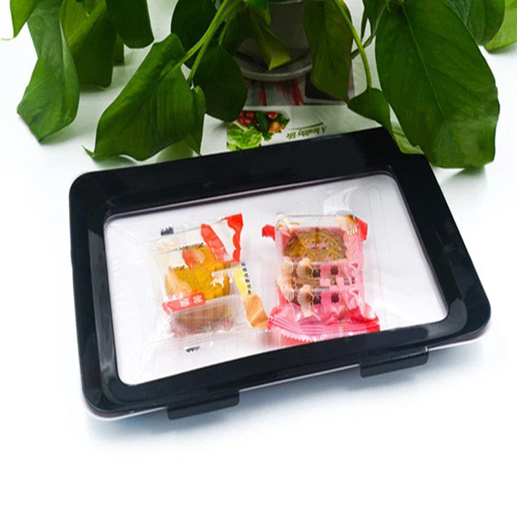 Reusable food storage trays with innovative buckle design to keep meat, fruit, and vegetables fresh in the Kiwi kitchen