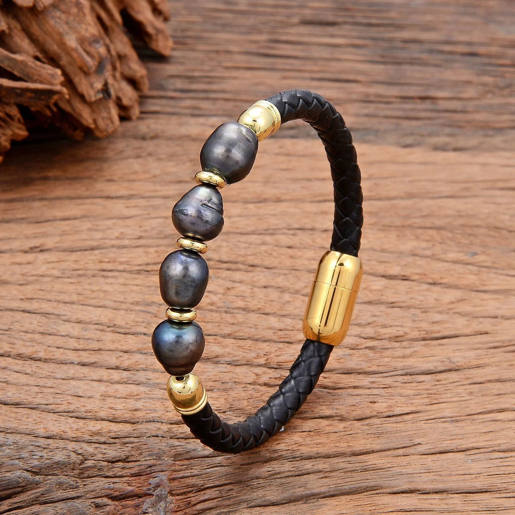 Handmade irregular pearl bracelet with leather cord in unisex Korean style design