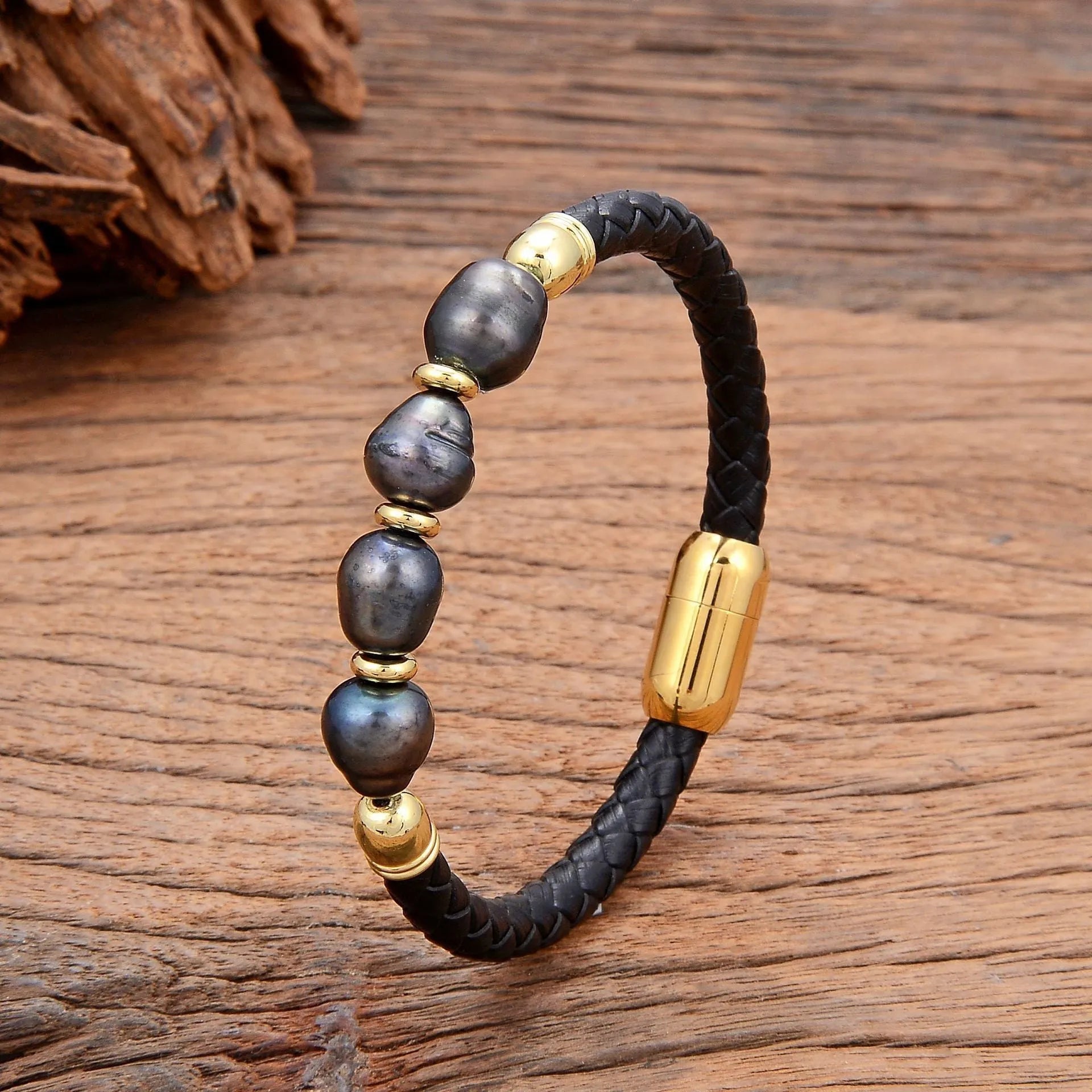 Handmade irregular pearl bracelet with leather cord in unisex Korean style design