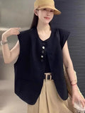 Women's loose sleeveless vest with pockets in milky white polyester fabric