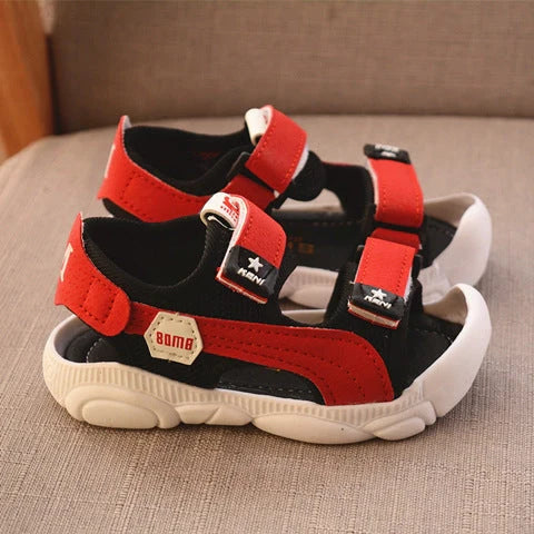 Boys' summer beach shoes with soft soles and anti-kick design in white, red, and blue