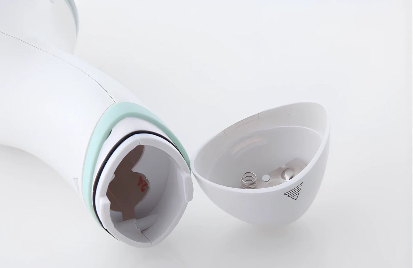 Blue 4-in-1 electric facial cleansing brush with exfoliating head, soft sponge, silicone brush, and travel case for deep pore cleaning