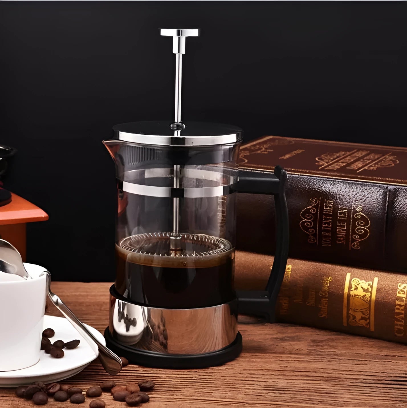 Glass and stainless steel pour-over coffee maker with 350ml capacity measuring 10x8x17cm