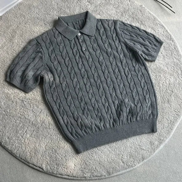 Man wearing a light grey twisted knit short sleeve casual t-shirt
