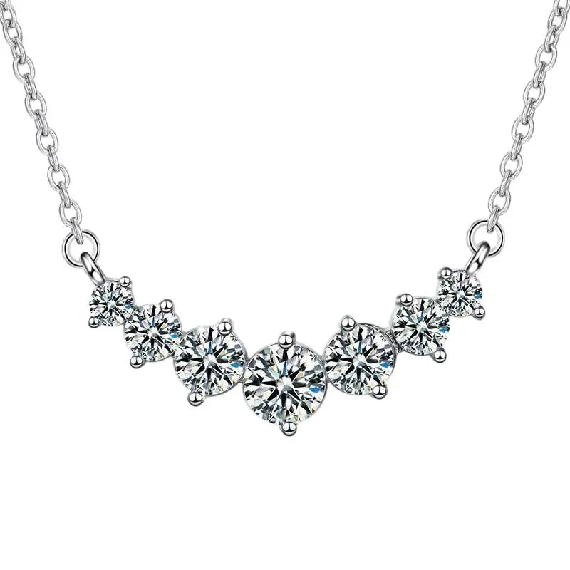 One-carat moissanite seven-star smile pendant necklace for women, white gold electroplated copper, O-link chain