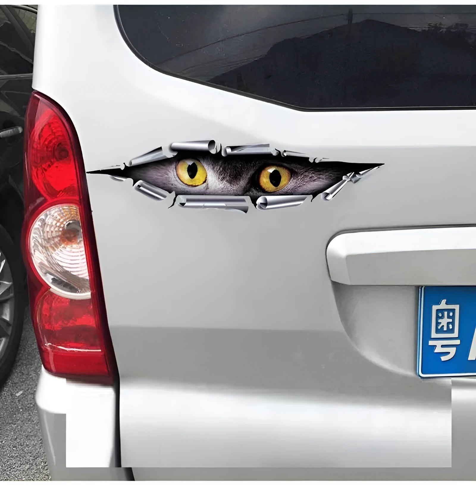 3D Tiger Eye or Eagle Eye pattern car bumper sticker measuring 10x35cm