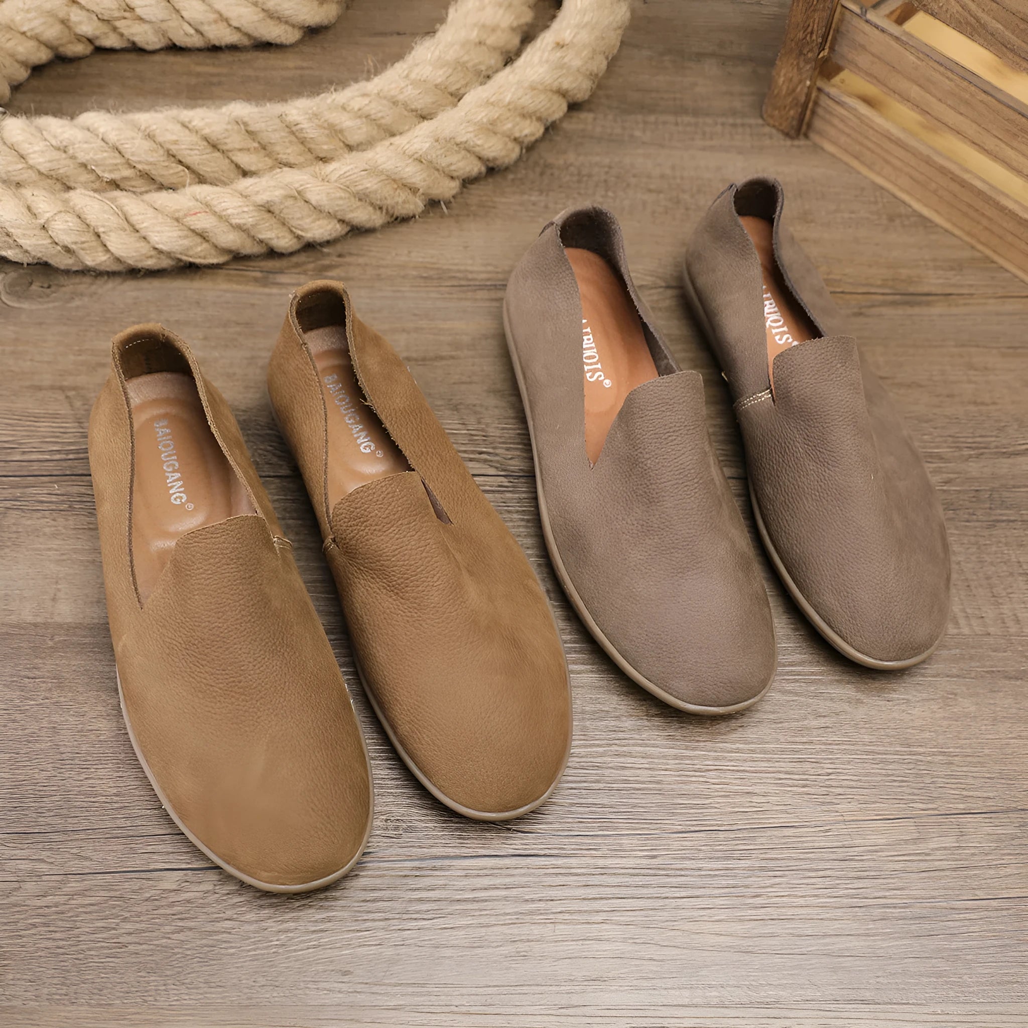 Handmade men's low-top casual shoes in first layer cowhide leather with rubber sole