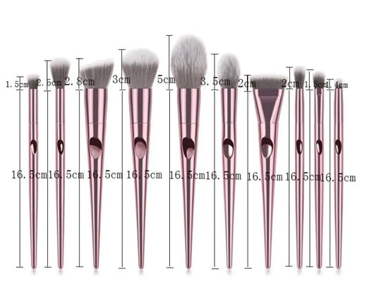 10 makeup brushes with thumbprint grips and nylon bristles in assorted sizes