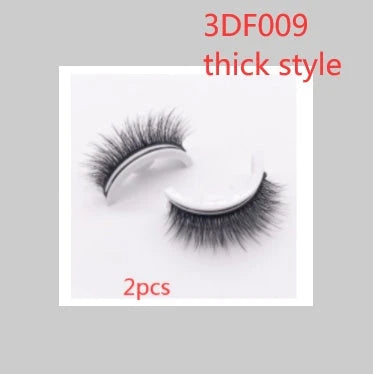 Captivating 3D layered mink-like false eyelashes for bold, voluminous eye makeup looks