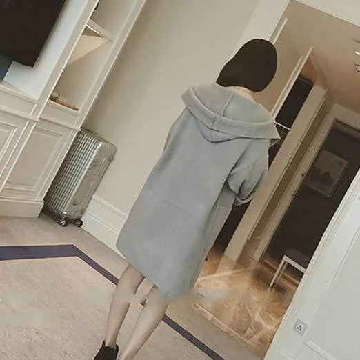 Plus size women's loose fit thin coat with lace trim in cotton fabric