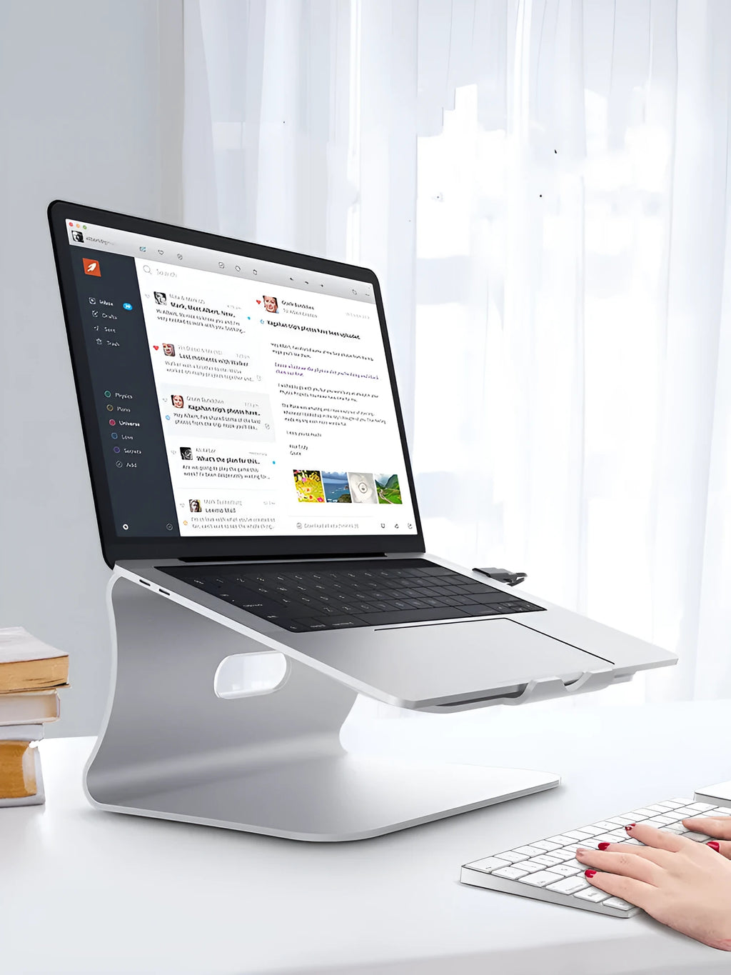 Aluminium alloy laptop cooling stand in silver and grey, showing 4.07mm thick rotary strip design.