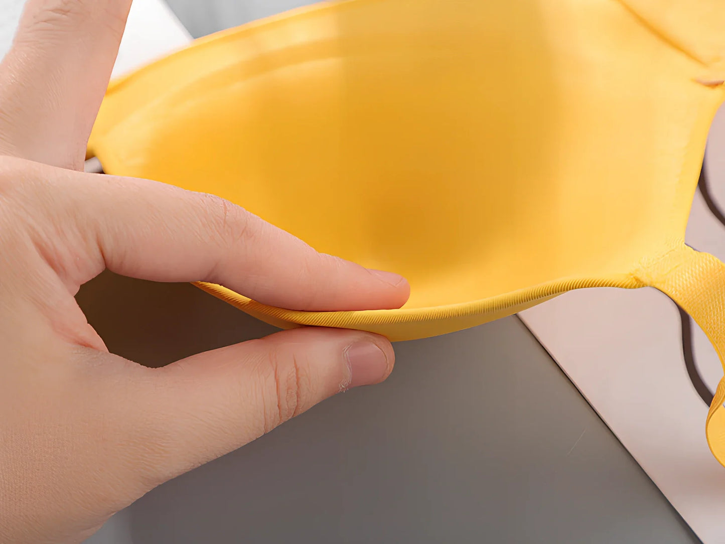 White breathable gather bra with detachable straps, 3/4 cup, seamless one-piece design for women