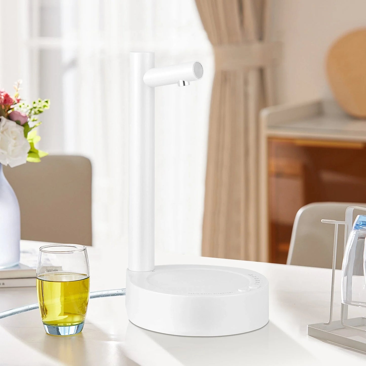 Desktop electric water pump with adjustable wireless water discharge in white