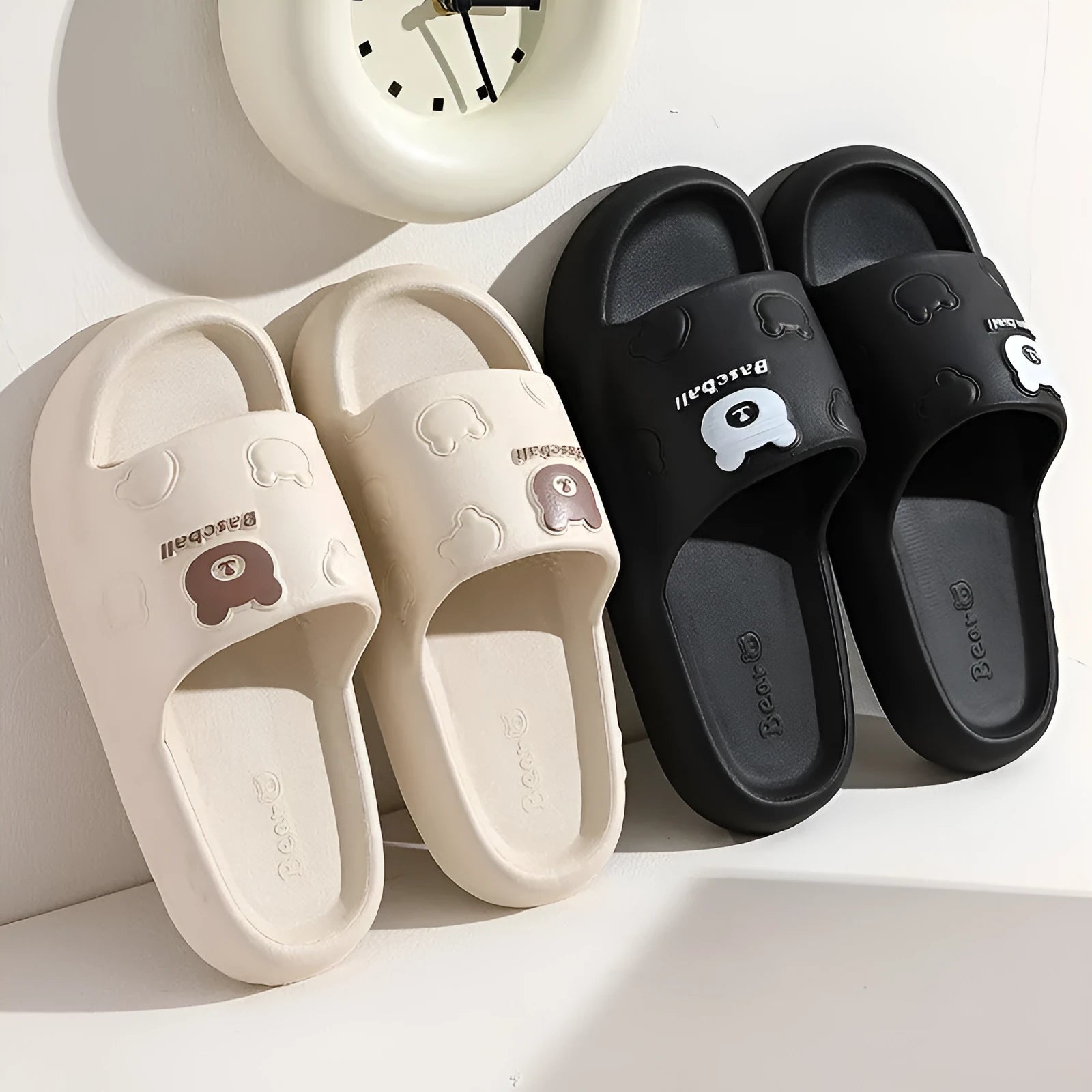 Cute cartoon bear slippers for women and men, EVA non-slip sole, thick cushion, breathable indoor house shoes