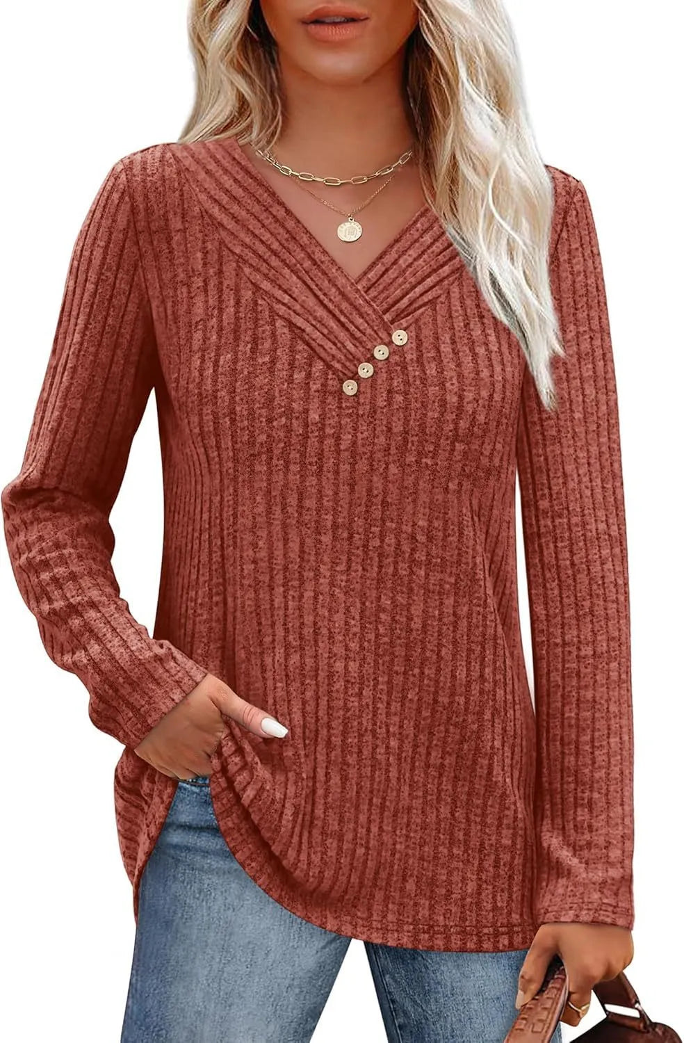 Women's loose fit V-neck pullover top in solid colour with 3D effect pattern, long sleeves, polyester fabric