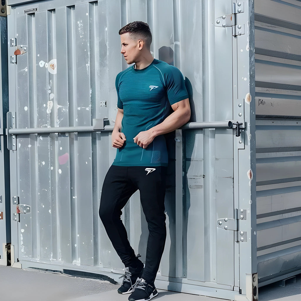 Men's cotton workout t-shirt in gray, short sleeve, tight fit for sports and running