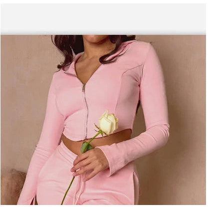 Comfortable cargo pants with pockets, high-waisted design, and drawstring waist for women