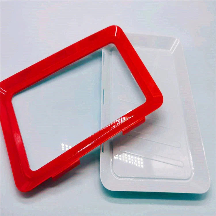 Reusable food storage trays with innovative buckle design to keep meat, fruit, and vegetables fresh in the Kiwi kitchen