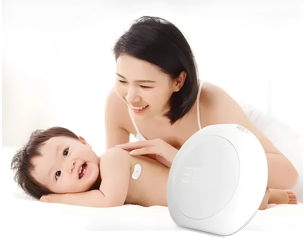 Smart body temperature sticker for children with LED display and white ABS storage box