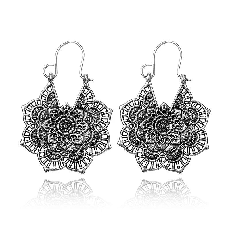 Vintage ethnic style metal openwork floral flower earrings in gold and silvery finishes