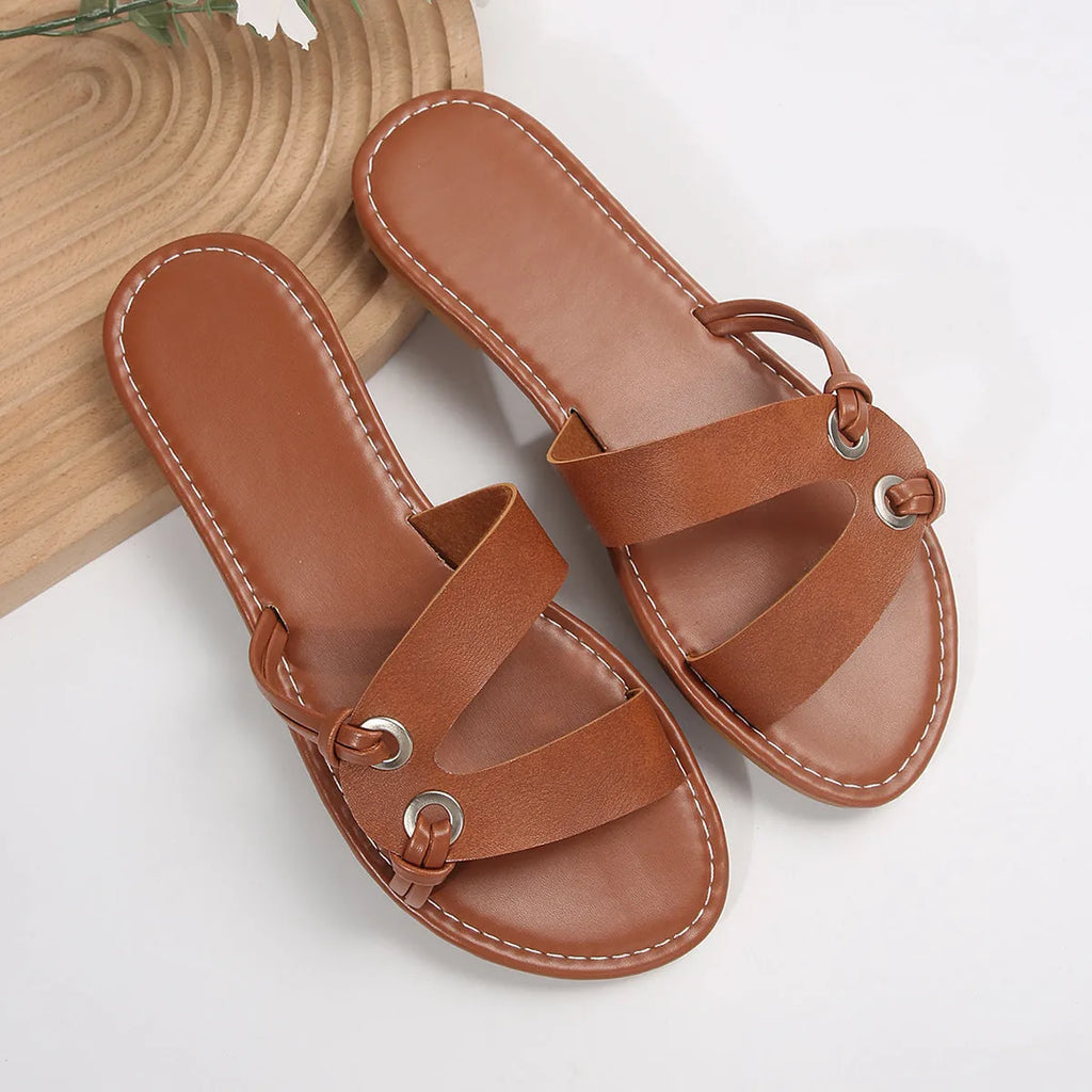 Women's round toe flat sandals in light brown with PU upper and rubber sole