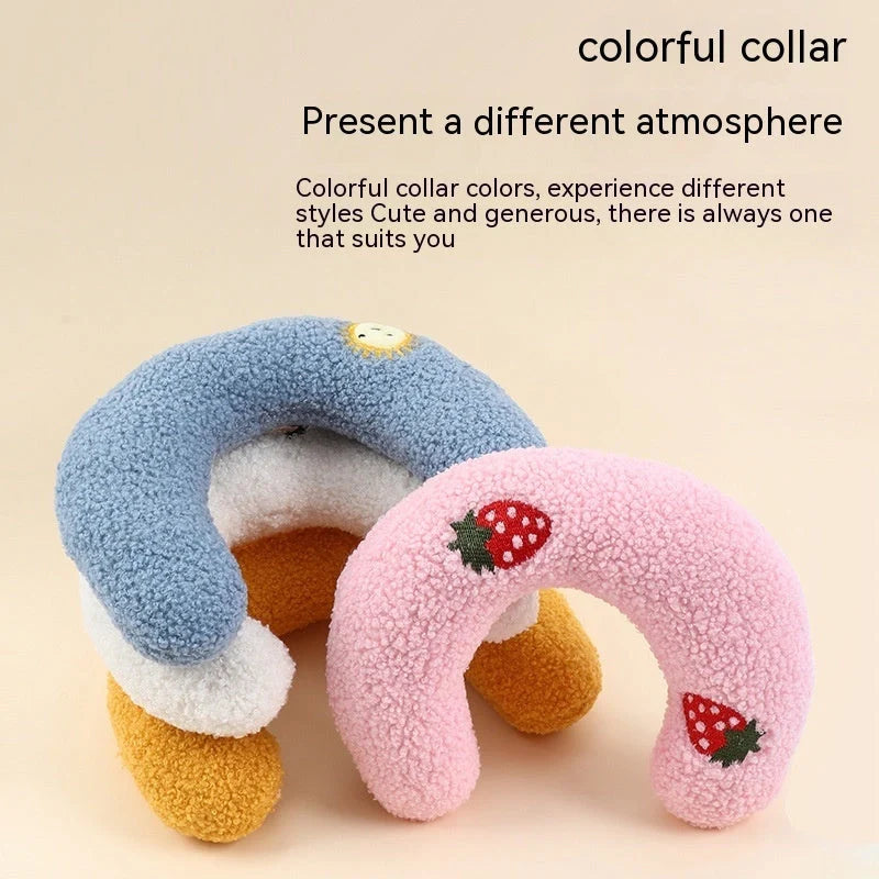 U-Shaped Pet Pillow for cats and small dogs in various colors, supporting vertebra and enhancing sleep