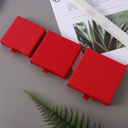 Drawer jewelry box in various colours for necklace and bracelet storage