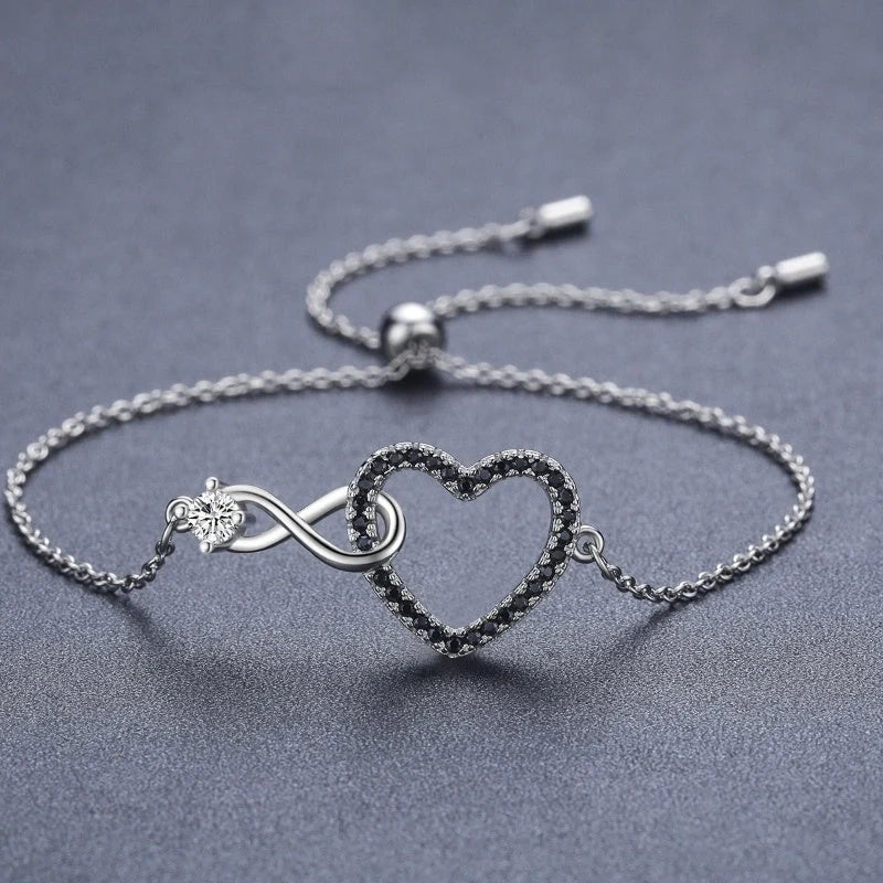 Black heart-shaped 8-shaped bracelet with zircon decoration for women