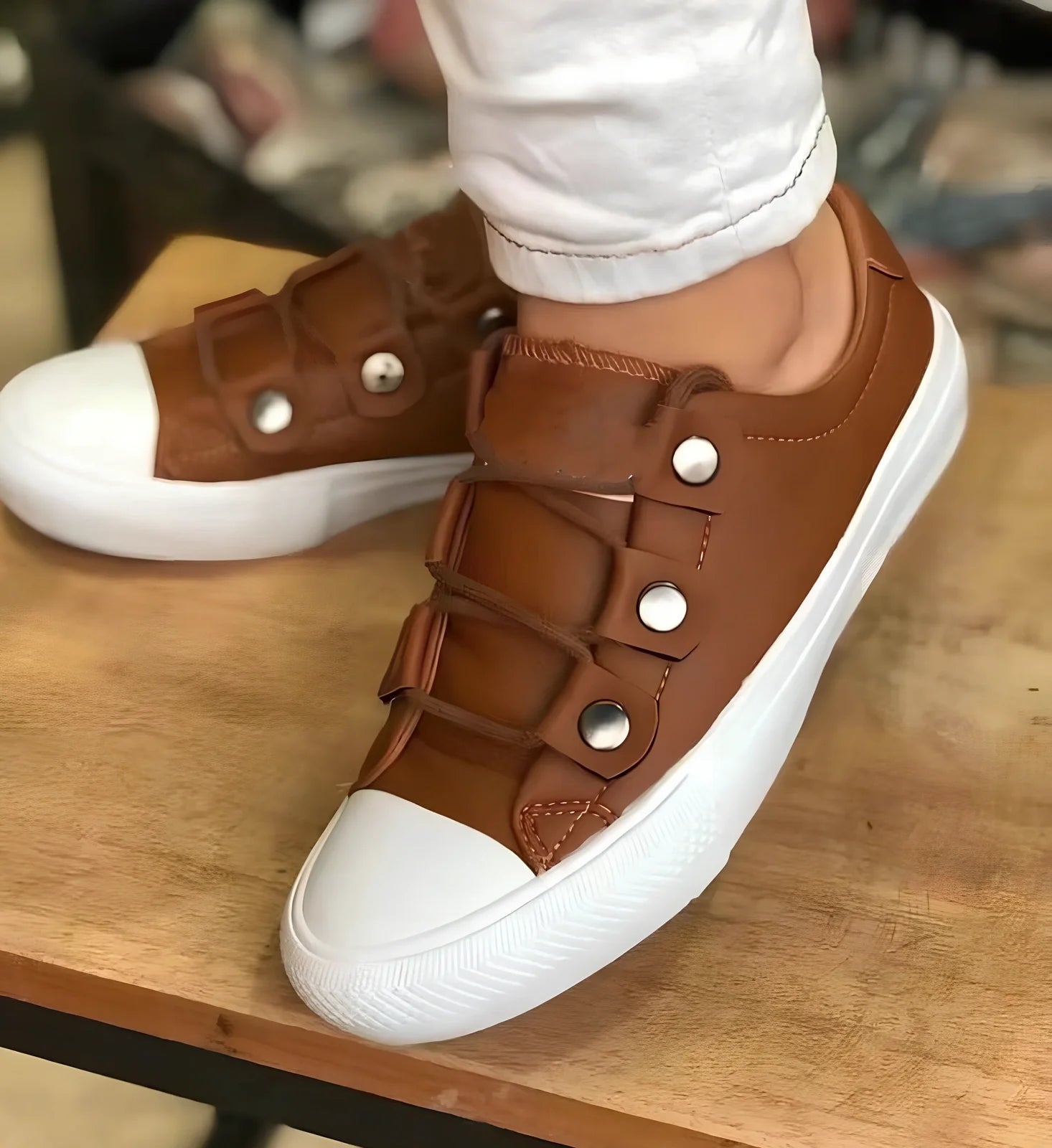 Women's round toe platform casual shoes in black artificial PU, 4 cm sole, size 38 on white background