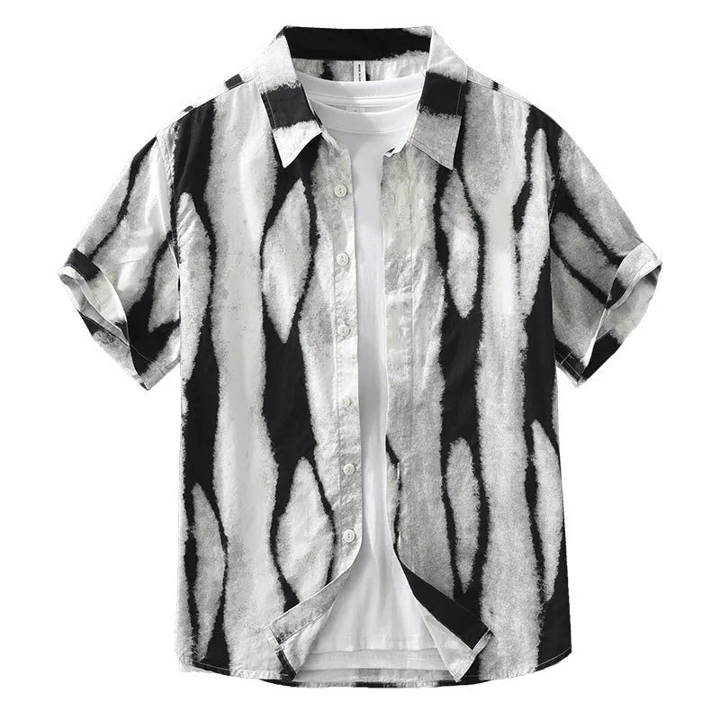 Retro striped short sleeve shirt in pure cotton, shown in loose cardigan fit on a model.