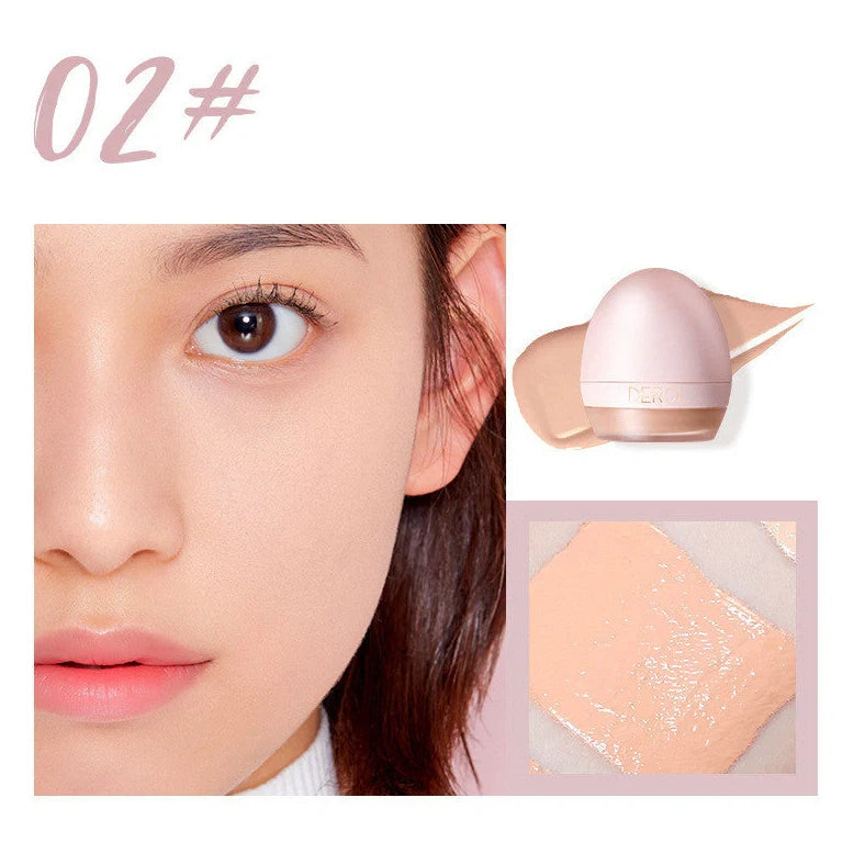 4-colour foundation cream compact with built-in sponge and small spoon applicator