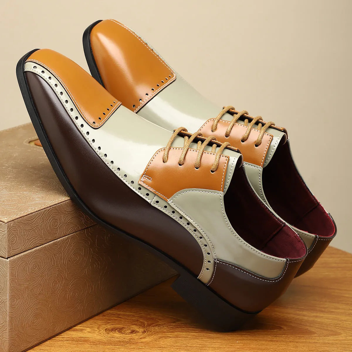 Men's low-top business casual shoes in artificial PU with EVA sole and leather detailing