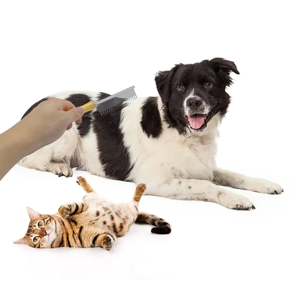 Wooden handle pet grooming comb for dogs and cats with round-tip metal teeth.