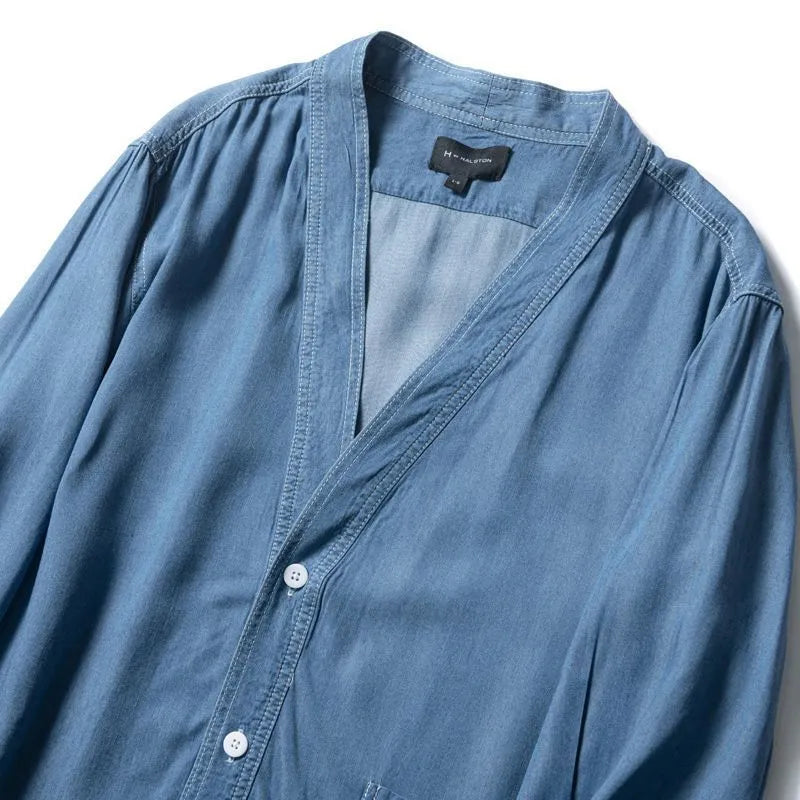 Men's dark blue denim coat with V-neck and three-quarter sleeves