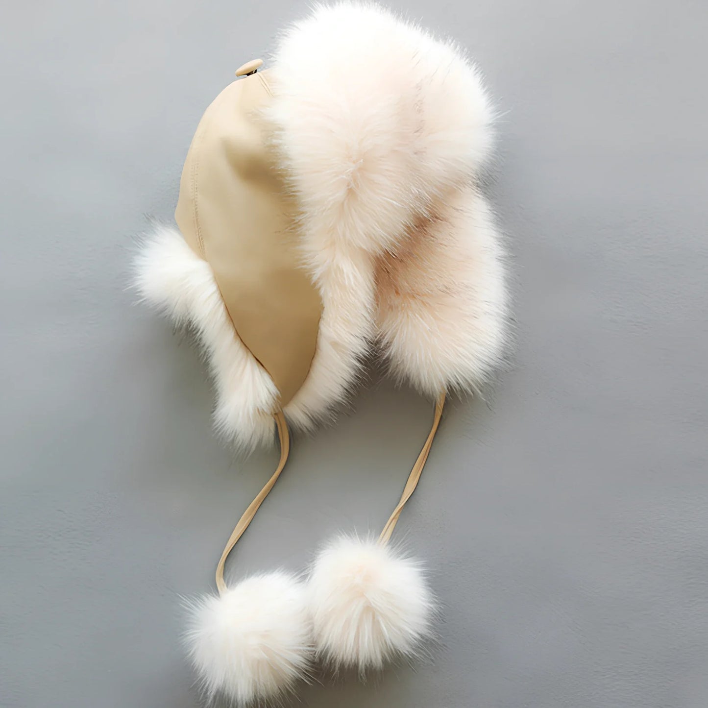 Children's cashmere fur coat in beige colour with suit collar and long sleeves for winter wear