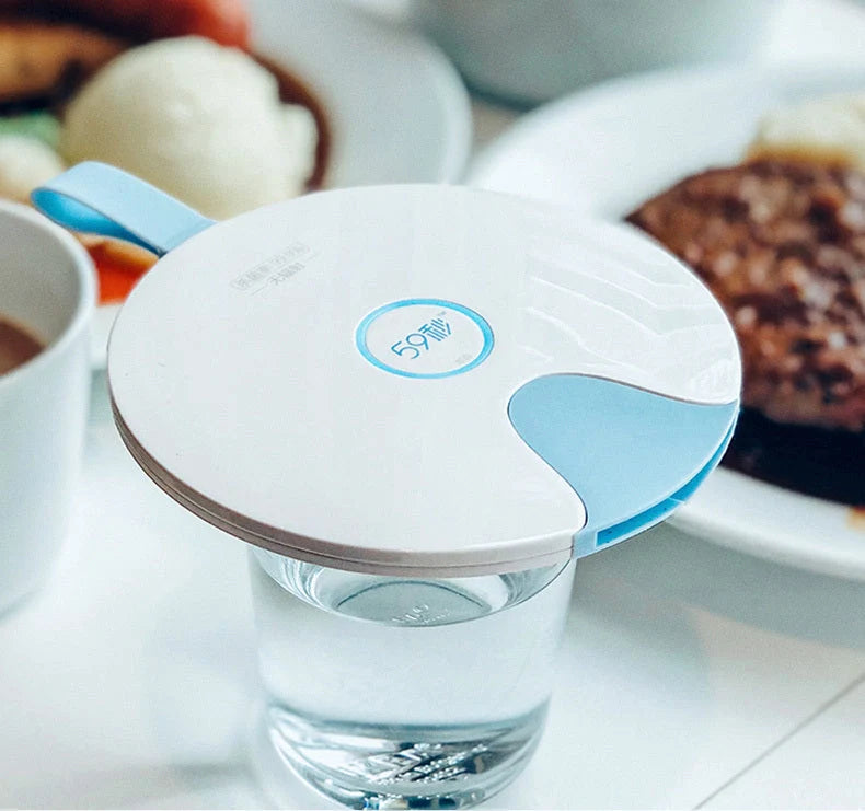 Compact USB baby bottle sterilizer with gravity sensing technology