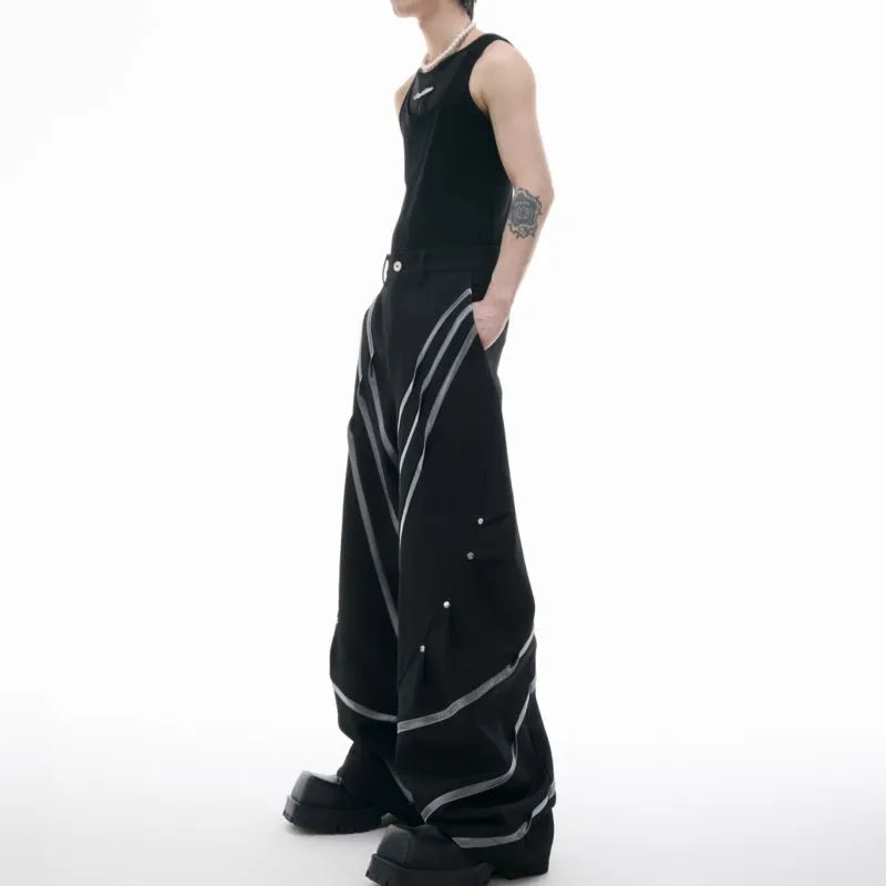 Men's black trousers with metal striped rivet pleats and three-dimensional cutting.