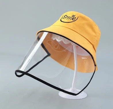 Transparent PVC protective hat for children with dustproof and anti-spitting design