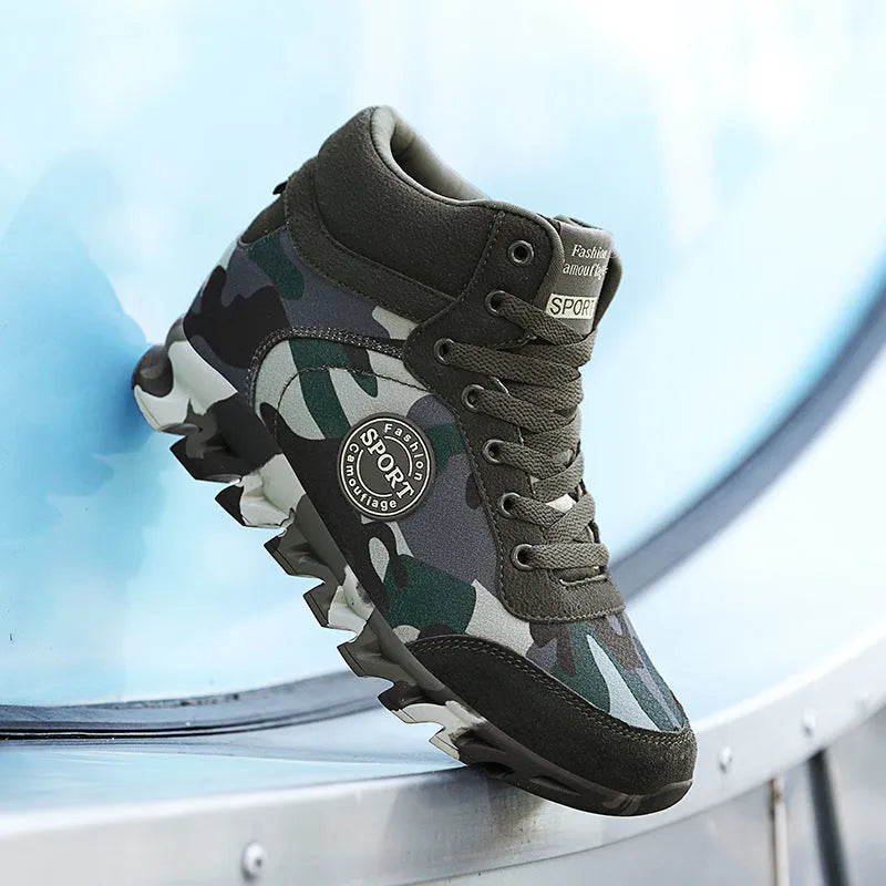 Women's green camouflage casual trainers with canvas upper and rubber sole