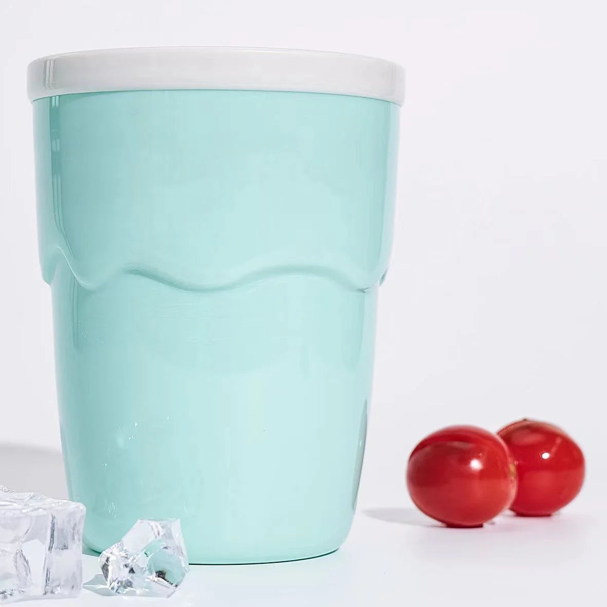 Stainless steel slushy cup for making quick frozen treats at home