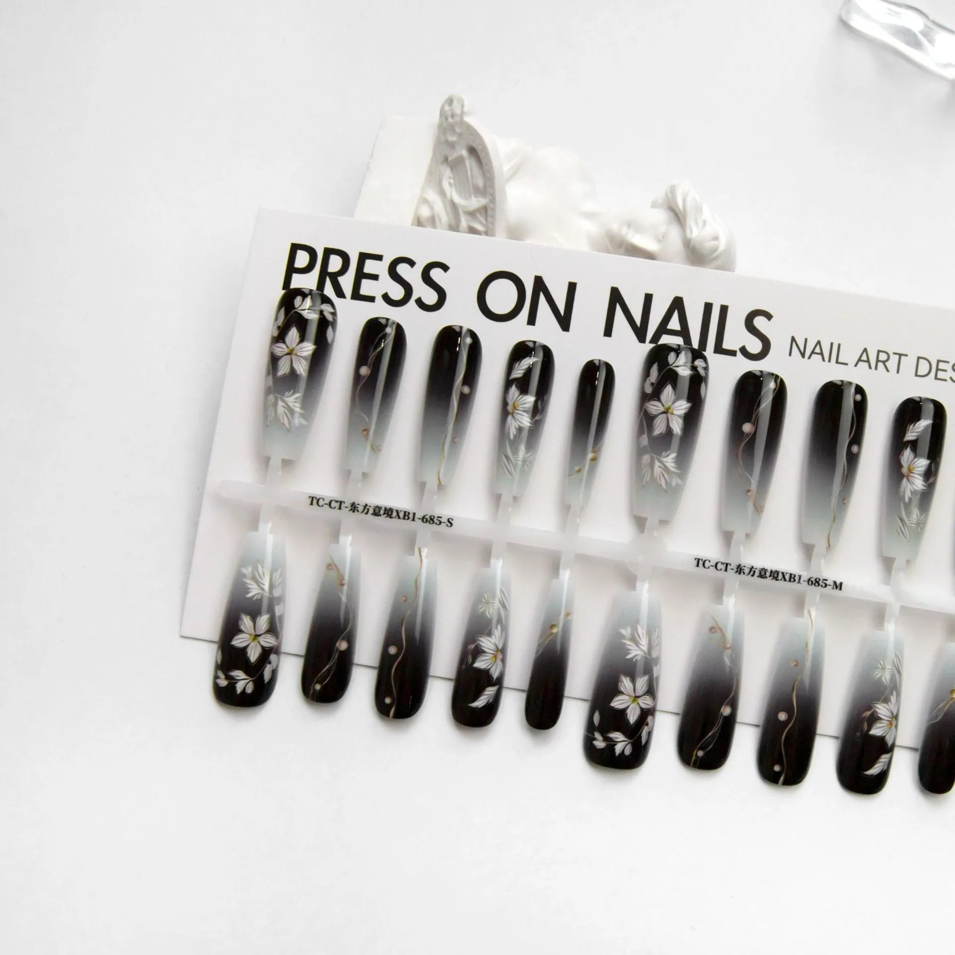 Retro Chinese style flower press-on false nails long ladder shape ultra-thin seamless 40 pieces