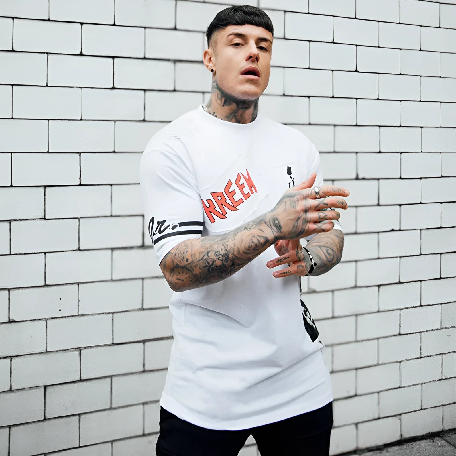 Men's loose fit cotton short sleeve t-shirt in black and white options
