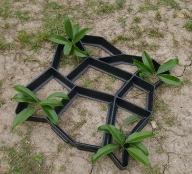 Black plastic goose floor concrete mold measuring 42x43cm for DIY garden path stones