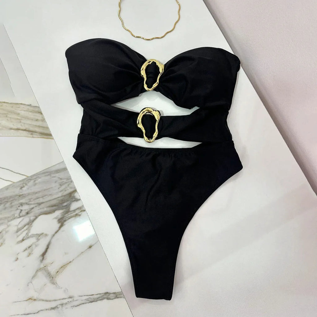 Women's solid colour nylon one-piece swimsuit in black for swimming and wading